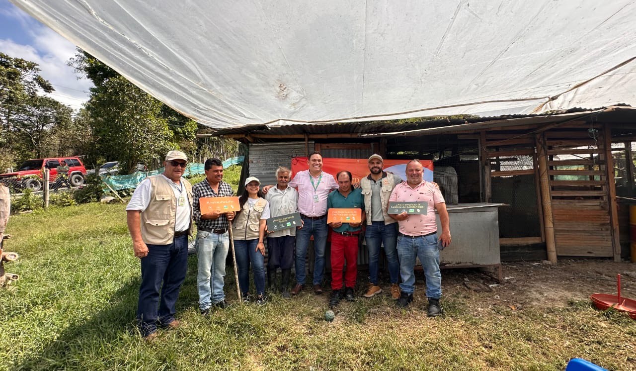 “Una Vaca por la Paz” : 288 novillas han sido donadas paraavanzar hasta alcanzar la meta de 2000 cabezas de ganadopreñadas que seran entregadas este año a campesinos en