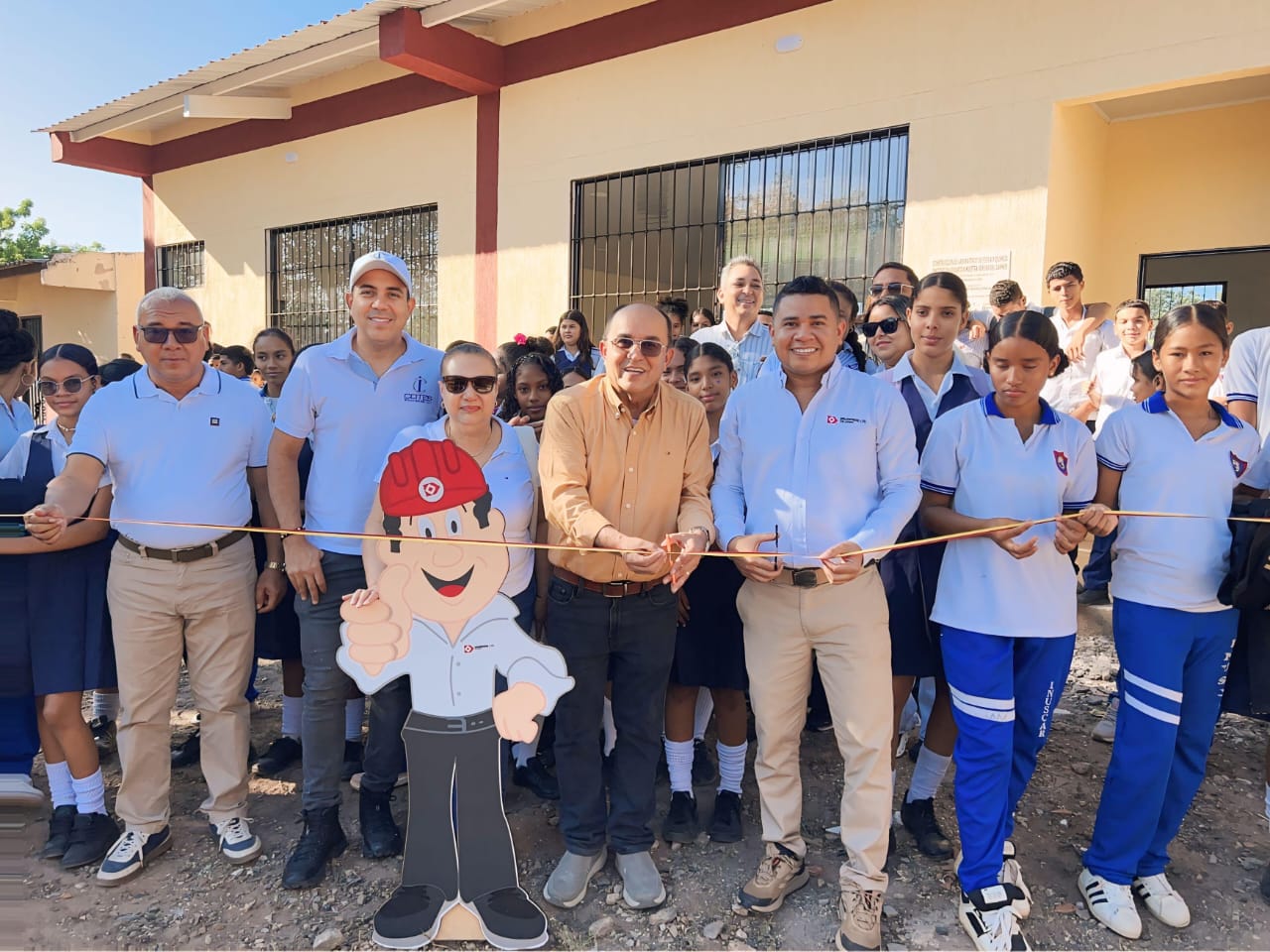 Drummond Ltd. entregó la construcción de Laboratorio de Física y Química en el corregimiento Loma Colorada, Bosconia, Cesar