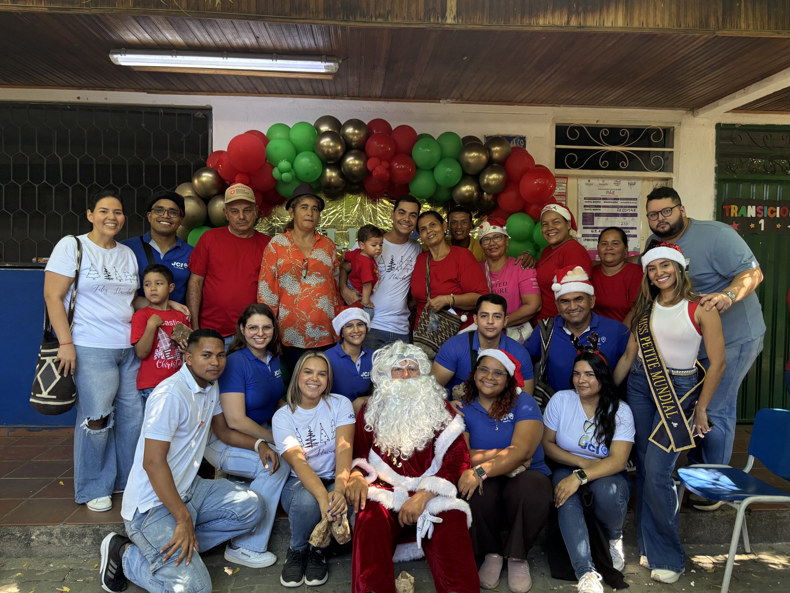 “Sueños en Diciembre”: JCI Santa Marta transformó el barrio Aeromar con la entrega de 700 regalos y un mensaje de liderazgo y esperanza