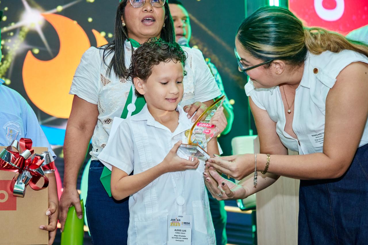 Computadores y viajes nacionales e internacionales, los merecidos premios de la Gobernación a los estudiantes y docentes que ganaron las Mega Olimpiadas del Magdalena