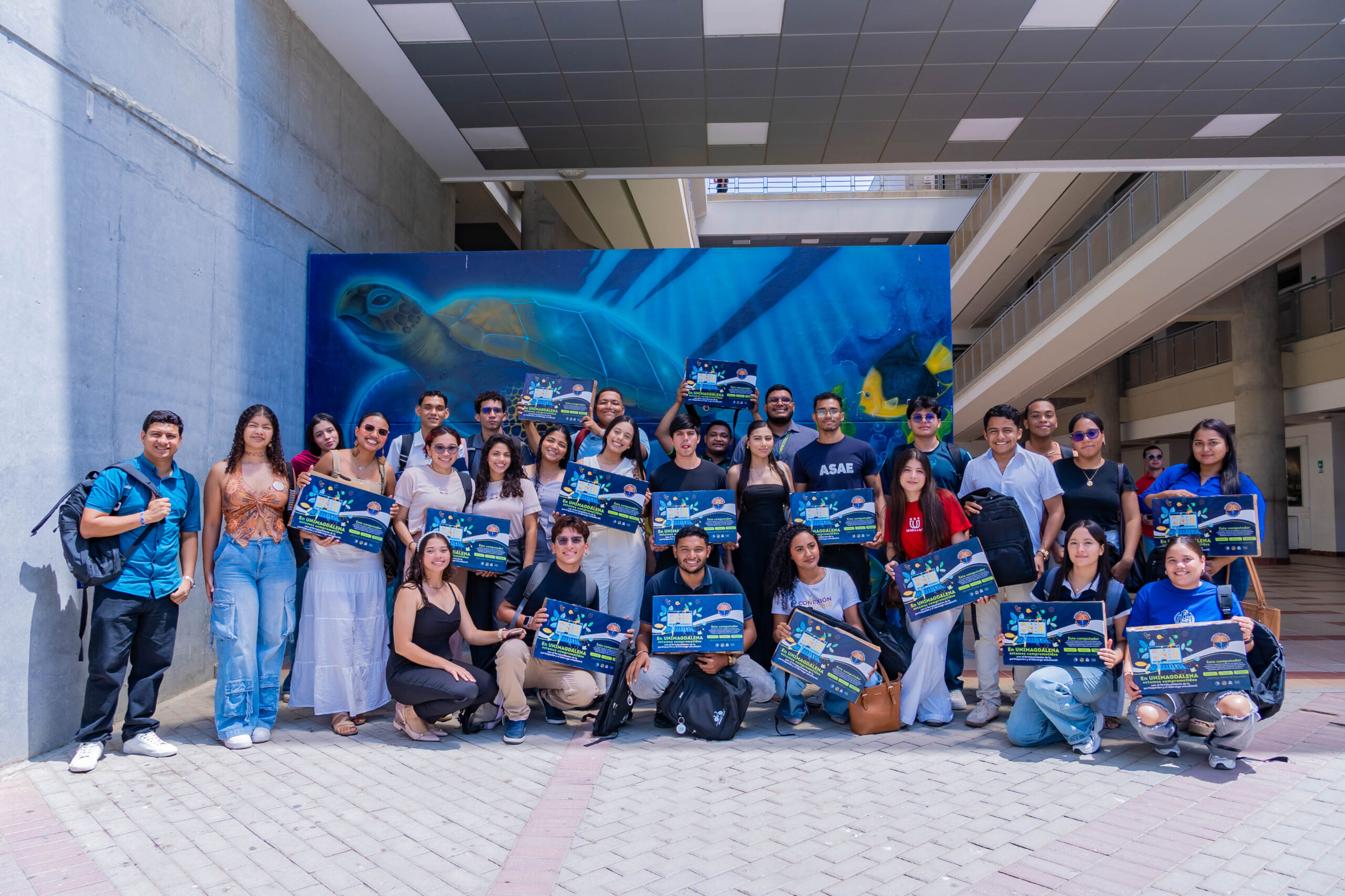 UNIMAGDALENA fortalece el liderazgo estudiantil con la entrega de 103 computadores portátiles