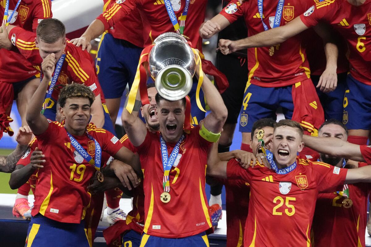 España toca la gloria: crónica de un triunfo histórico