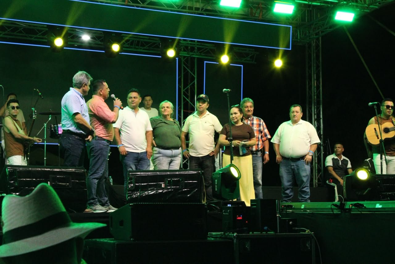 Con éxito se realizó la Fiesta del Comerciante y Tendero de Undeco Santa Marta